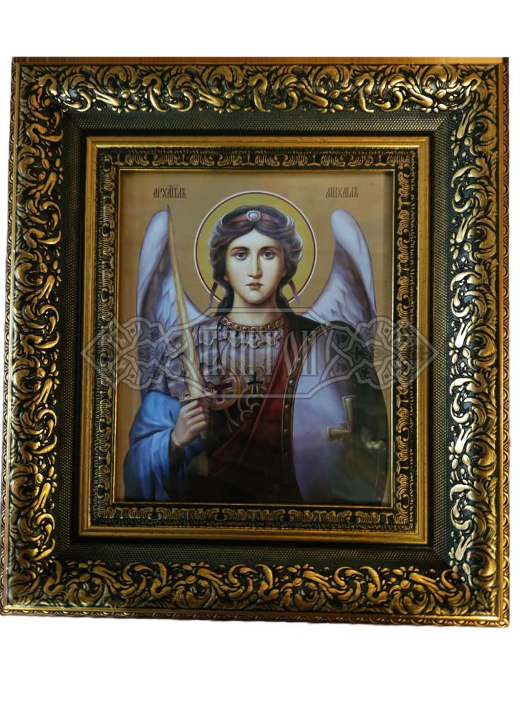 Икона „Свети Арахангел Михаил“, кивот.